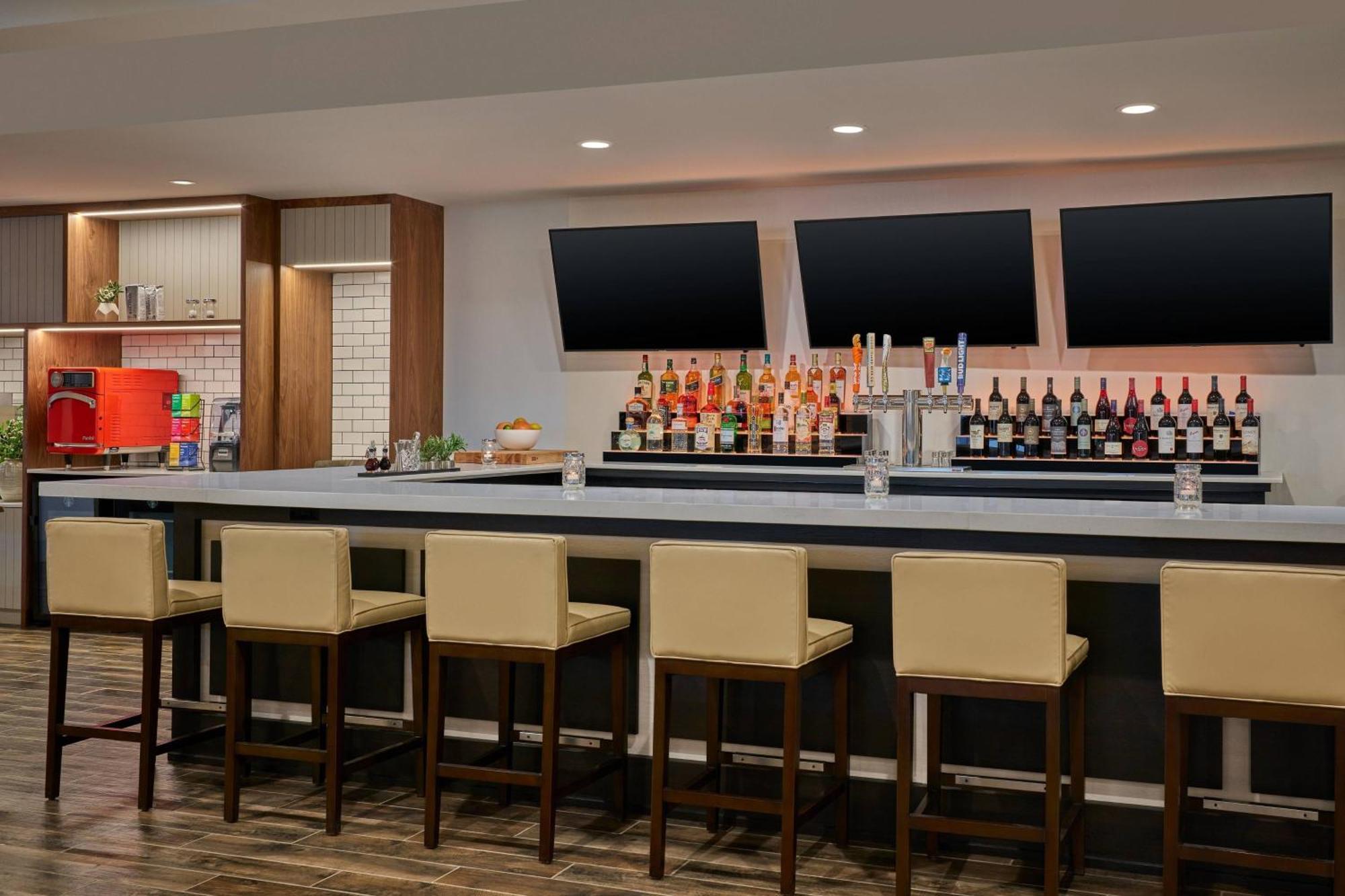 Delta Hotels By Marriott Chicago Willowbrook Exterior foto