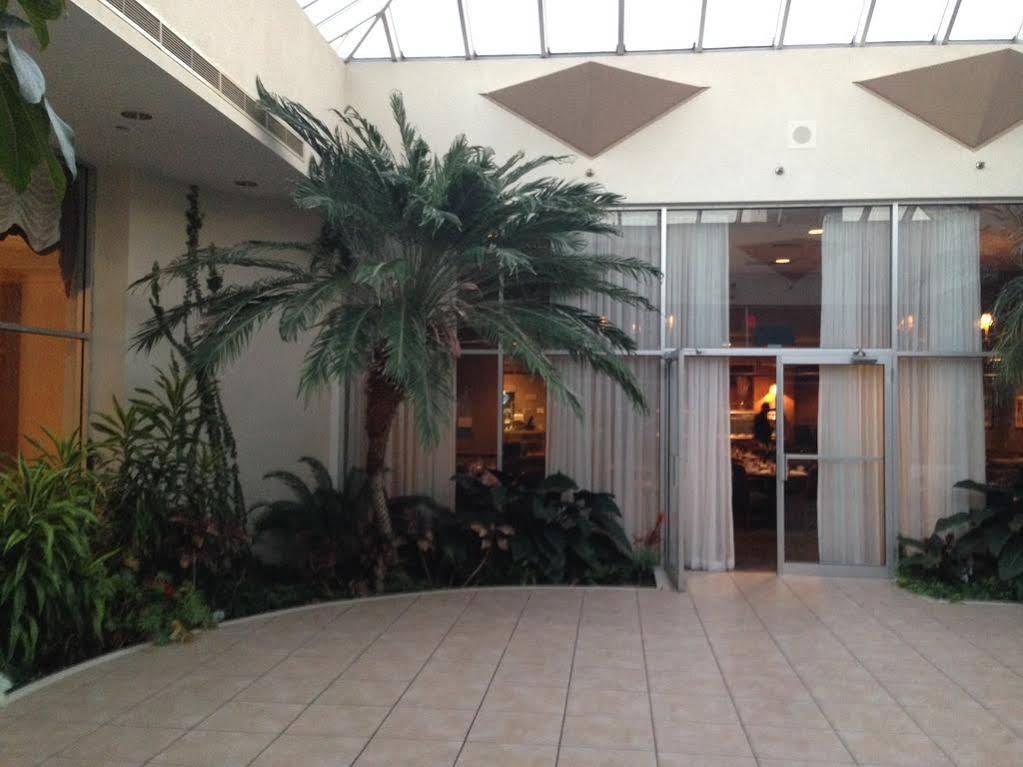 Delta Hotels By Marriott Chicago Willowbrook Exterior foto